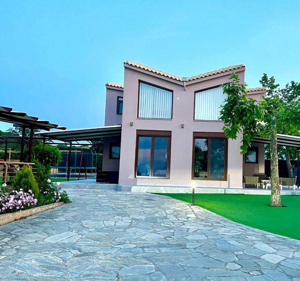 Rouga Paradise Resort Vonitsa Esterno foto